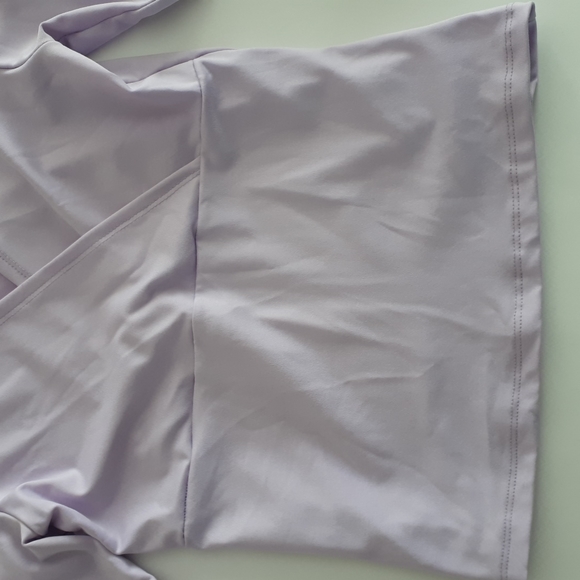 Women's Top - Picture 6 of 10